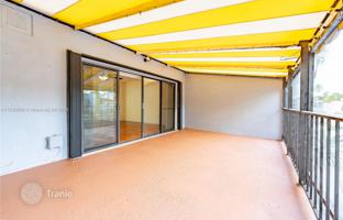 2-bedroom house 118 m² in Hialeah for $465,000