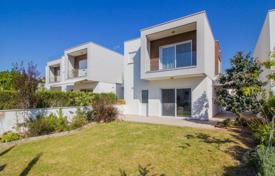 Villa in Limassol with 3 bedrooms, Mouttagiaka for 499,000 €