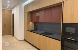 3-room apartment 98 m² in Central District for 370,000 €