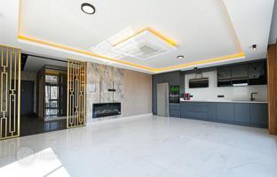 4-bedroom villa 290 m² in Kargicak for 52,752,000 TRY