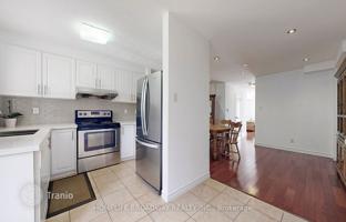 8-bedroom townhouse in Scarborough for C$1,178,000