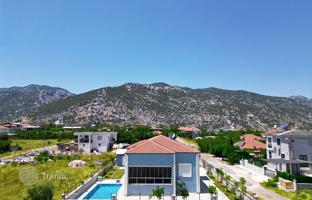 3-bedroom villa 230 m² in Döşemealtı for 13,882,000 TRY