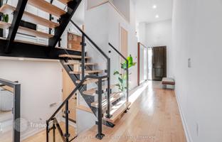 9-bedroom townhouse in Etobicoke for C$2,287,000