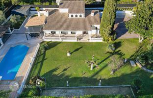 4-bedroom villa in Mougins for 1,090,000 €