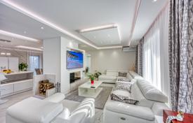 ISTRIA, ROVINJ — Modern family villa close to town in a quiet part of Rovinj for 2,350,000 €
