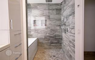 4-bedroom house 355 m² in Hollywood for $980,000