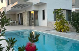 4-bedroom cottage 257 m² in Finestrat for 850,000 €
