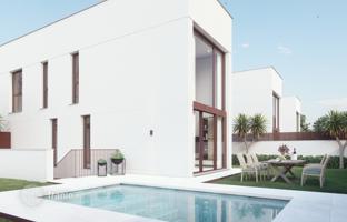 3-bedroom villa 250 m² in Alicante for 566,000 €