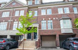 Terraced house – Etobicoke, Toronto, Ontario,  Canada for C$1,300,000