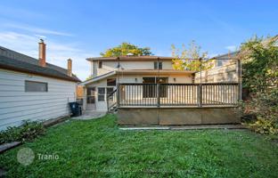 8-bedroom house in North York for C$2,407,000