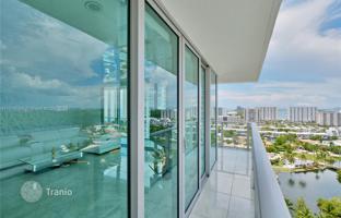 3-bedroom apartments in condo 176 m² in Sunny Isles Beach for $1,750,000