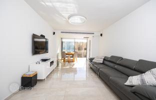 4-bedroom apartment 117 m² in Jerusalem for $1,037,000