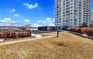 6-bedroom apartment in Scarborough for C$723,000
