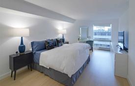 Apartment – Bay Street, Old Toronto, Toronto,  Ontario,   Canada for C$1,309,000