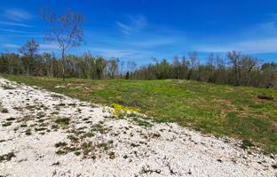 Land plot 632 m² in Šegotići for 91,000 €