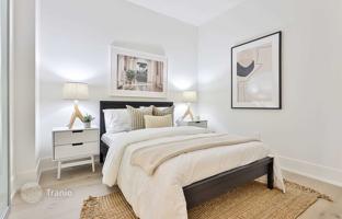 2-bedroom apartment in Logan Avenue for C$1,160,000
