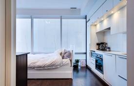 Apartment – Grenville Street, Old Toronto, Toronto,  Ontario,   Canada for C$685,000