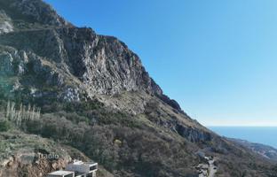 Land plot 1,262 m² in Budva for 290,000 €