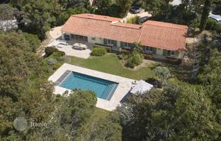 5-bedroom villa 325 m² in Rayol-Canadel-sur-Mer. Price on request