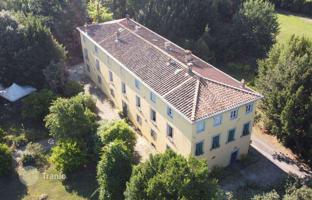 9-bedroom villa 1,680 m² in Lucca for 2,600,000 €