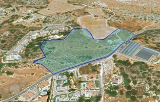 Land plot 918 m² in Agios Tychonas for 405,000 €