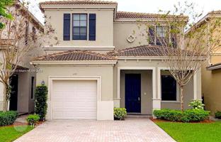 3-bedroom house 233 m² in Miami for $684,000