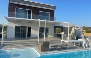 4-bedroom cottage in Limassol for 1,990,000 €