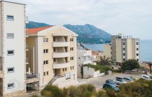 2-bedroom apartment 106 m² in Becici for 285,000 €