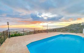 Two-storey villa with a pool and panoramic sea views in Barrio Los Menores, Canary Islands, Spain for 720,000 €