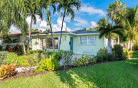 Townhome – Hollywood, Florida, USA for $780,000
