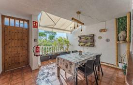 One-bedroom bright apartment in Costa Adeje, Tenerife, Spain for 225,000 €