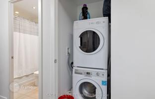 5-bedroom apartment in Saint Clair Avenue West for C$985,000