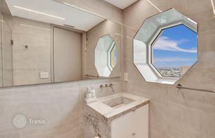 4-bedroom apartments in condo 254 m² in Collins Avenue for $5,295,000