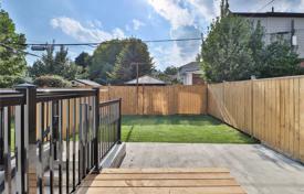 Townhome – East York, Toronto, Ontario,  Canada for C$2,255,000