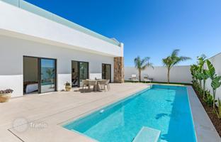 3-bedroom villa 130 m² in Los Alcazares for 690,000 €
