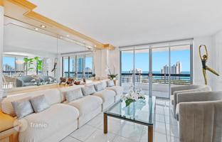 2-bedroom apartments in condo 126 m² in Aventura for $819,000