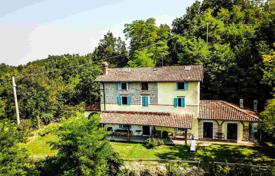 Cosy villa with a veranda, mountains views and a spacious plot, Castelletto d'Orba, Italy for 430,000 €