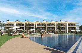 Frontline golf apartments with private garden in the exclusive La Serena Golf for 225,000 €