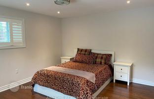 11-bedroom house in North York for C$2,417,000