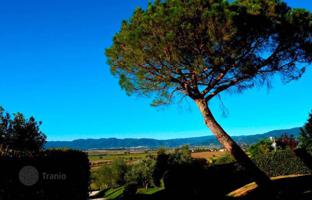 5-bedroom villa 500 m² in Cortona for 990,000 €
