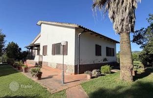 5-bedroom villa 280 m² in Campagnatico for 850,000 €