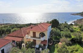 Charming villa near the sea in Kardamyli, Peloponnese, Greece for 280,000 €