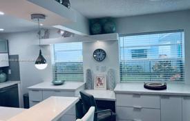 Apartment – Delray Beach, Florida, USA for $255,000