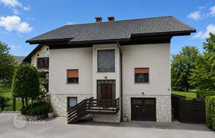 5-bedroom cottage 216 m² in Skofja Loka for 698,000 €