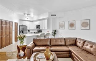 2-bedroom apartments in condo 126 m² in Aventura for $598,000