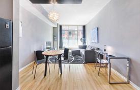 Apartment – Richmond Street West, Old Toronto, Toronto,  Ontario,   Canada for C$837,000