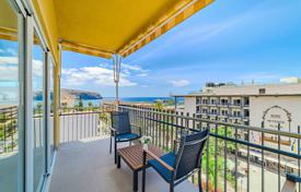Renovated penthouse with panoramic sea views in the center of Los Cristianos, Tenerife, Spain for 640,000 €