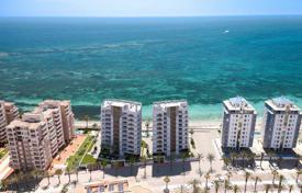 Frontline beach apartments with 3 bedrooms and sea views in La Manga for 543,000 €