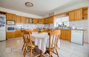 4-bedroom cottage in Limassol for 1,300,000 €