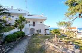 Beautiful house with panoramic sea view for 410,000 €